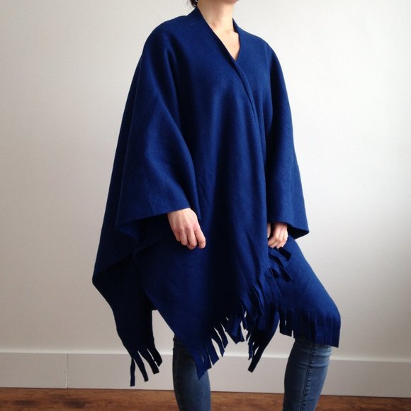 *NWOT* Royal Blue Cozy Polar Fleece Poncho Blanket - Picture 2 of 9